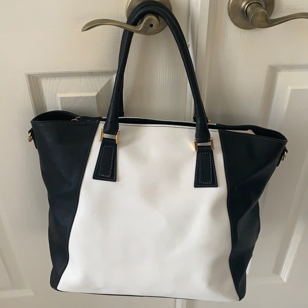 Courage B Black and white leather tote